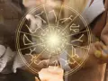 Zodiakalny krąg z konstelacjami, sugerujący idealnego partnera dla strzelca.