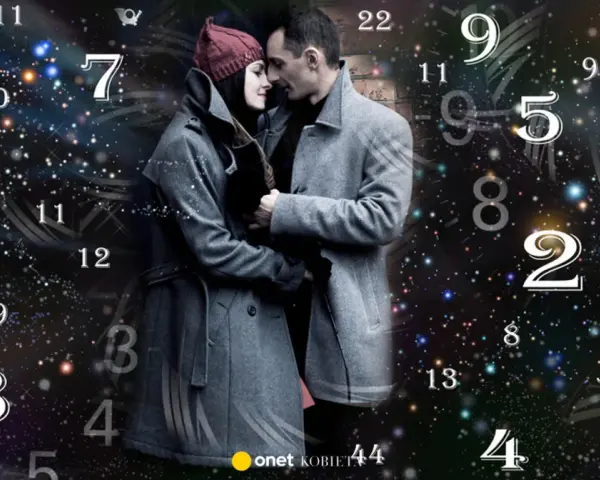 Para numerologiczna 6 i 8 – para zakochanych w objęciach na tle kosmicznego nieba z liczbami.
