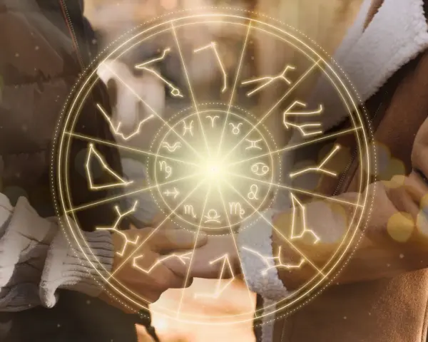 Zodiakalny krąg z konstelacjami, sugerujący idealnego partnera dla strzelca.