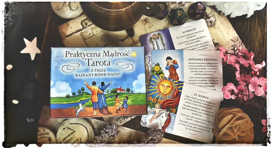 Karty anielskie i talia Tarota Radiant Rider-Waite, otoczone mistycznymi przedmiotami, zapraszają do podróży w głąb siebie.