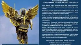 Pomnik św. Michała Archanioła, patrona Ukrainy, z mieczem i tarczą, w złotej zbroi. Modlitwa o pokój dla Ukrainy.